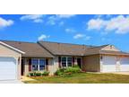 $860 / 2br - 1100ft² - April 2 car Apartment Homes By Redwood Avaliable