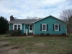 $950 / 3br - 1103ft² - NEW Listing! Lovely Home w/Open Floor Plan&Fire Place On