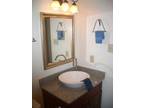 $825 / 1br - 700ft² - A Community With A Touch Of Art!