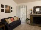 $999 / 1br - 700ft² - Buying 1x1 with machine & dryer contacts?