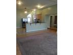 $880 / 2br