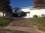 $1370 / 4br - 2458ft² - 4605 Village Oak 4Bedroom/2.5Bathroom