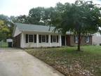 $1095 / 3br - 1620ft² - REDUCED!! Ranch Home on a huge lot with storage shed