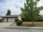 $2695 / 4br - 1986ft² - Spacious TO 4BR + 2BA home w/family room + formal