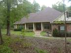 $2000 / 3br - 2800ft² - 3 BEDROOM 2 1/2 BATH 2 CAR GARAGE -LONGVIEW ISD