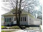 $675 / 2br - 1900ft² - Beautiful 2 bedroom 1.75 bath 2 stall garage