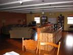 $1100 / 1br - 1700ft² - Country living
