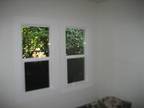 $450 / 1br - Nice Location Small 1BR + 1 BA