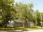 $695 / 4br - Large 4 Bedroom at 5120 Reed!!