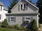 $695 / 2br - 1000ft² - Affordable Home in Wyoming-New Carpet!