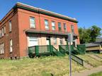 $1300 / 4br - 2000ft² - Super Nice HUGE-1.5 bath-OSP-heat included