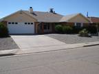 $1100 / 3br - 1600ft² - Upscale home off 1st street by mountain