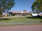 $1275 / 4br - 1990ft² - FOUR BEDROOM COUNTRY CHARMER