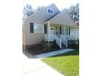 $1200 / 3br - Like New Home!
