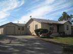 $1500 / 3br - Country setting in town! 3 bedroom, 1 bath 2912 Union Rd.