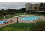 $1790 / 1br - 764ft² - Beautiful Top Floor Condo in Millbrae, Pool, Parking