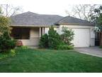 $4100 / 3br - 1500ft² - 2369 Howard Ave, San Carlos