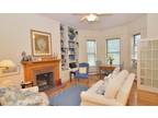 Charming 1 bedroom with fireplace great kitchen space
