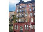 214 East 25th Street : Studio 1.5 ba