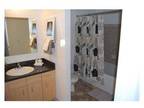 2 Beds - Lynbrook Apartments & Townhomes