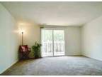$749 Lovely 3 Bedroom Apartment with 1.5 Bath!!