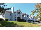 $835 / 2br - 1094ft² - THE GRASS IS GREENER AT BAINBRIDGE IN THE PARK!