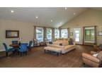 2 Beds - Commons at Avalon Park