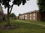 2 Beds - Chapel Manor Apts