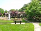 1 Bed - Huntington Square Apartments