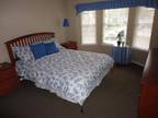 2 Beds - Royal Oaks & East Garden