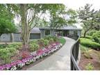2 Beds - Carrington Court
