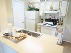 3 Beds - Village Lakes