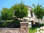Studio - Crescent Heights