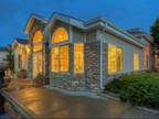 1 Bed - Peakview by Horseshoe Lake