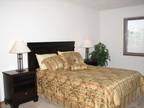 3 Beds - Pondview Apartments
