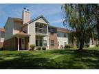 2 Beds - Sunlake Apartment Homes