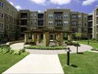 2 Beds - Via Las Colinas