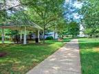 2 Beds - Avalon Run
