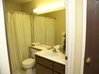 2 Beds - Venetian Bridges