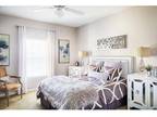 2 Beds - Jefferson Pointe