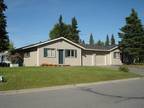 $1001 / 2br - 910ft² - 2 BED,1 BATH, 1 CAR GARAGE