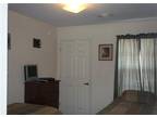 $450 / 1br - Why waste time? Availability mid June (Greenwood) 1br bedroom