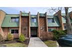 1511 Meadowview Ln Mont Clare, PA 19453