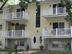 4 Warren Lodge Ct #2-B Cockeysville, MD 21030