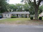 $1100 / 4br - 4 Bedroom House Conveniently Located