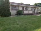 $385 / 1br - **Nice 1 Bedroom Duplex, Available September**