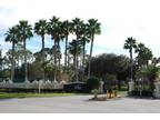 First Month Free Rent 1/1 Condo at Belleza with Lake View Walk to Beach
