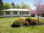 $1300 / 2br - 900ft² - 2 Bedroom Ranch