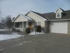 $650 / 2br - 1100ft² - Newer Duplex for rent with garage (Mediapolis ) 2br