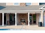 $768 / 1br - 923ft² - Sunny, Clean, and Convenient with 1 BA (Maryville